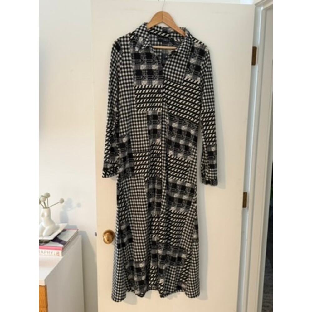 Attitudes by Renee Patchwork Print Button Front‎ Midi Dress 🖤